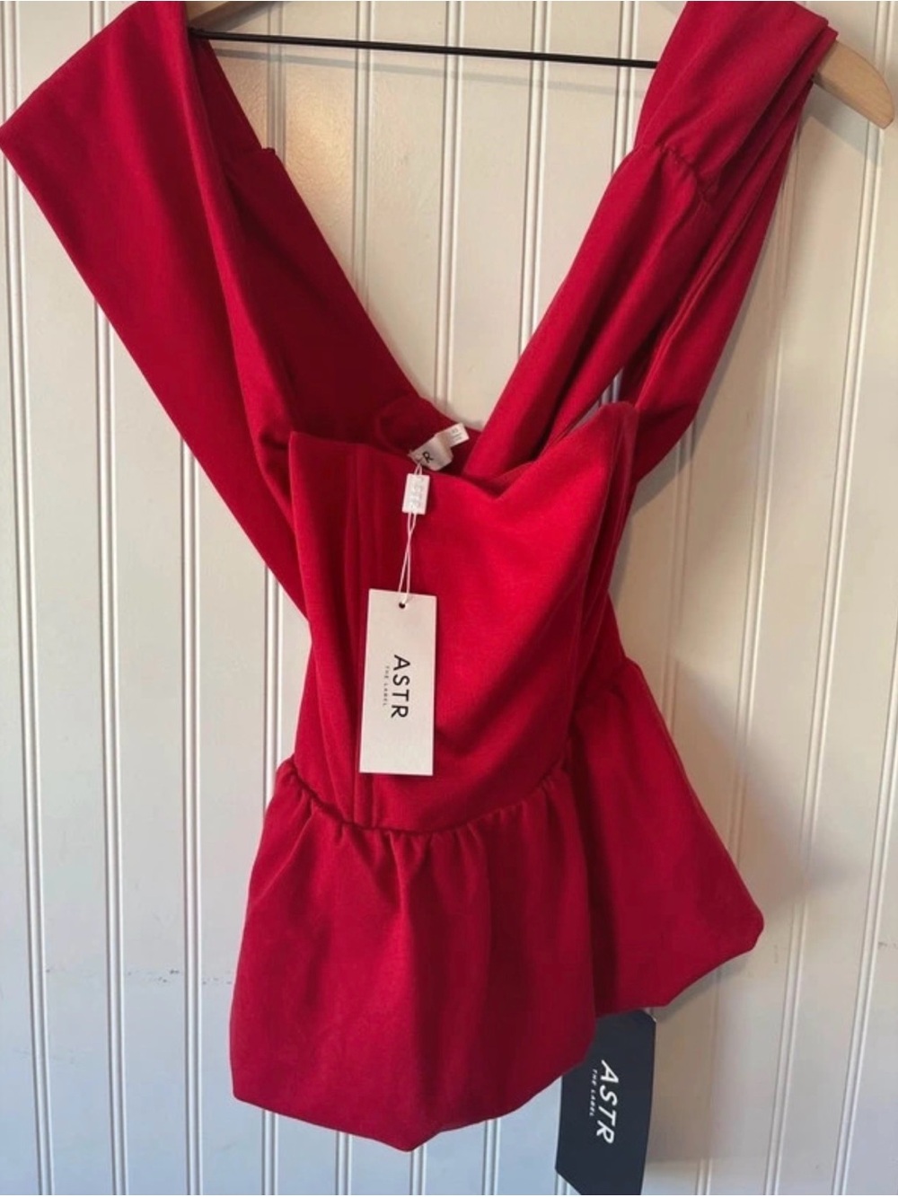 Astr Red One-Shoulder Peplum Top